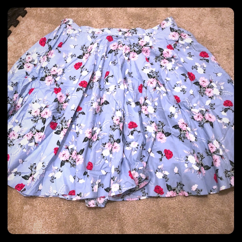 Baby bleu floral skirt